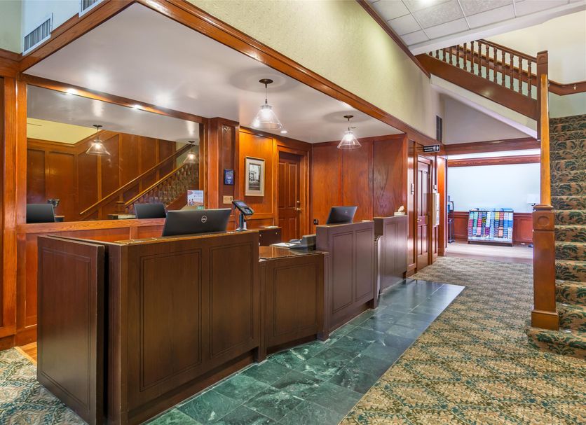 Front desk Photo