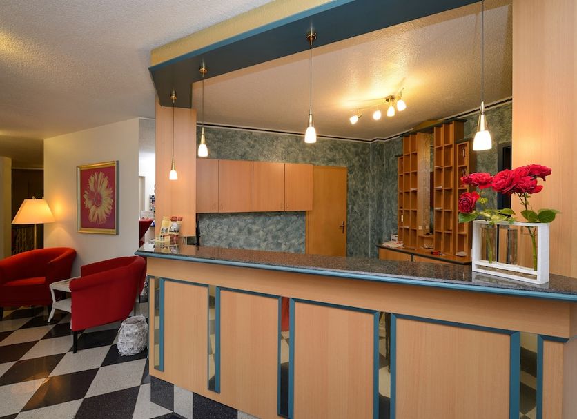 Front desk Photo