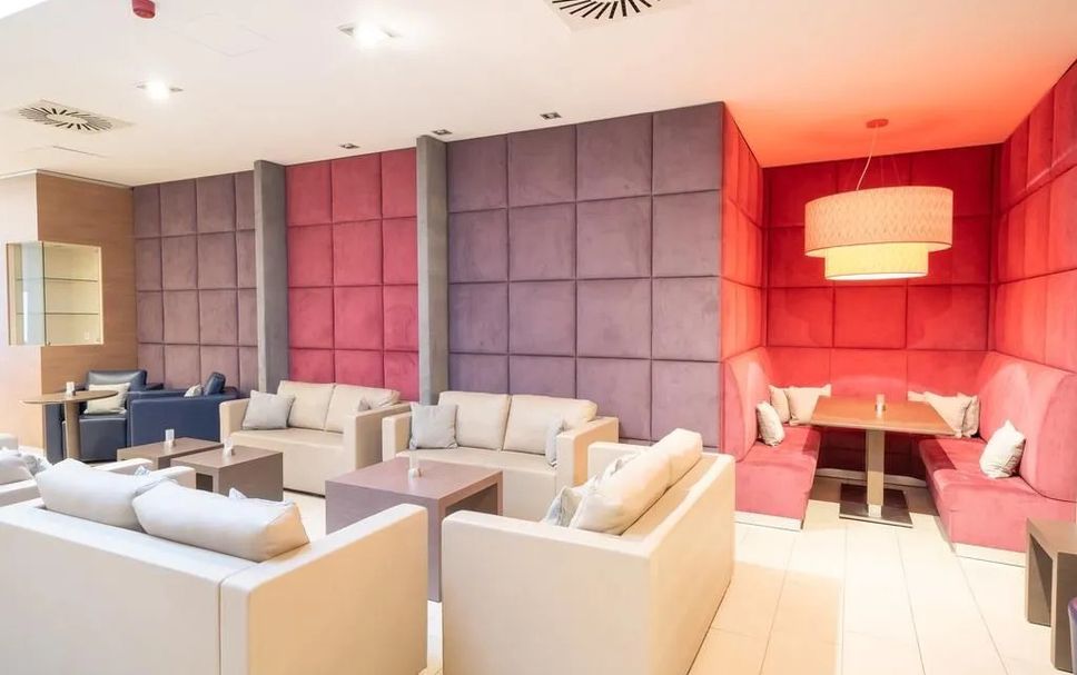 Lounge Photo