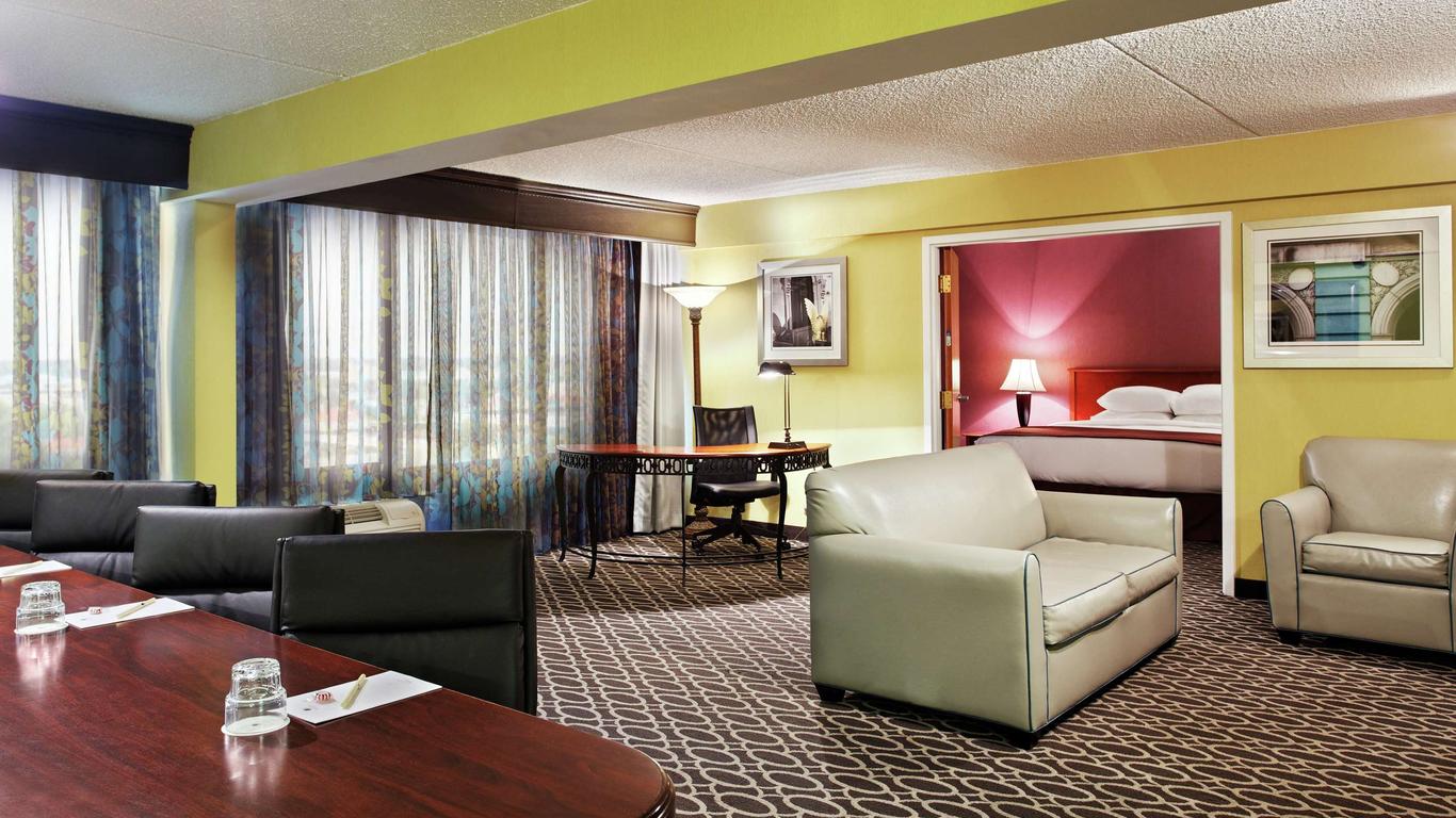 Doubletree by Hilton Richmond-Midlothian
