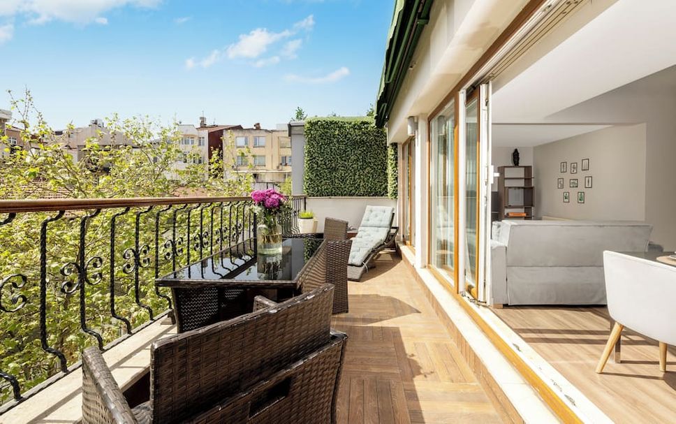 Balcony Photo