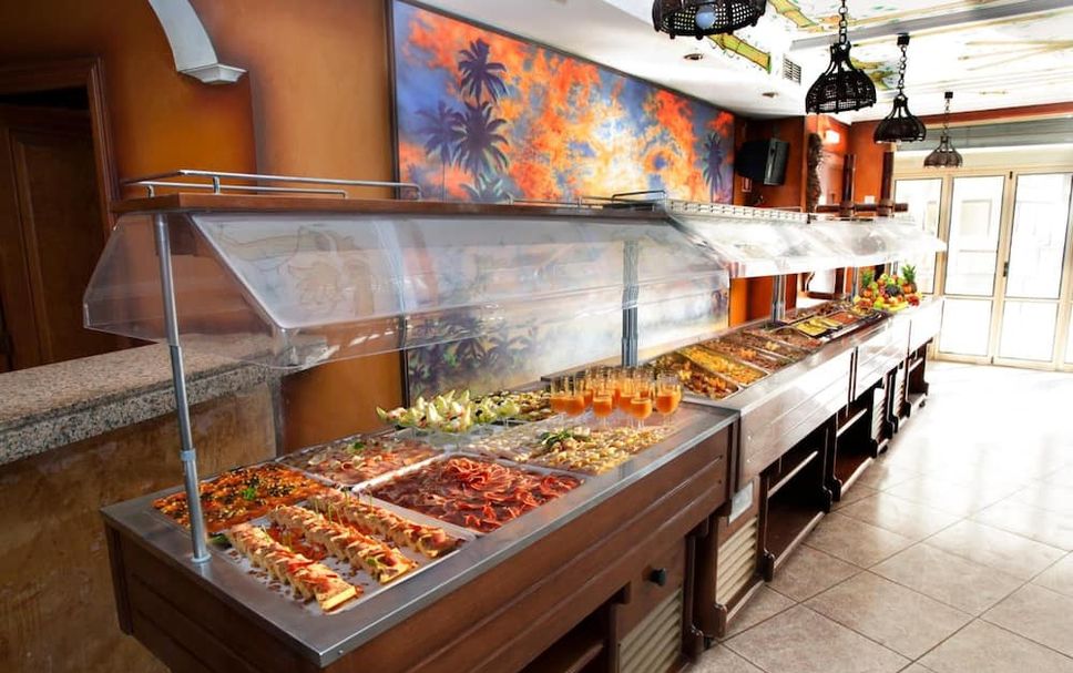 Buffet Photo