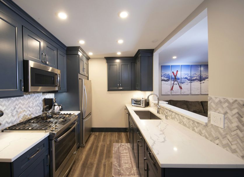Kitchen Photo