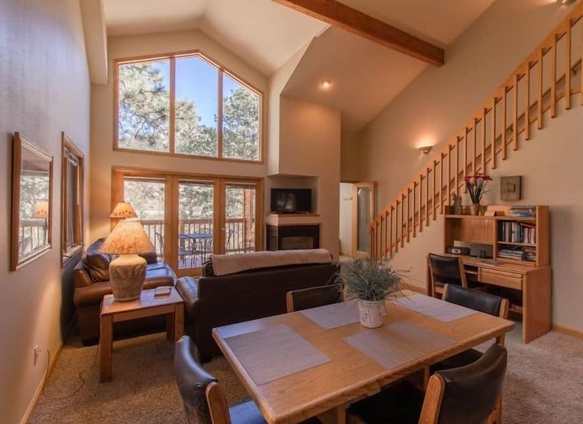 Dining room Photo