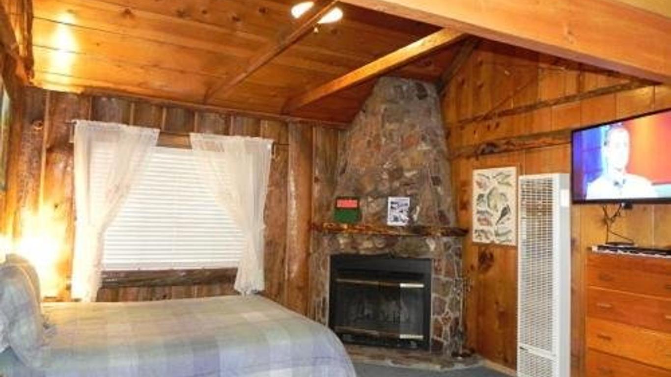 2400-Oak Knoll Lodge cabin