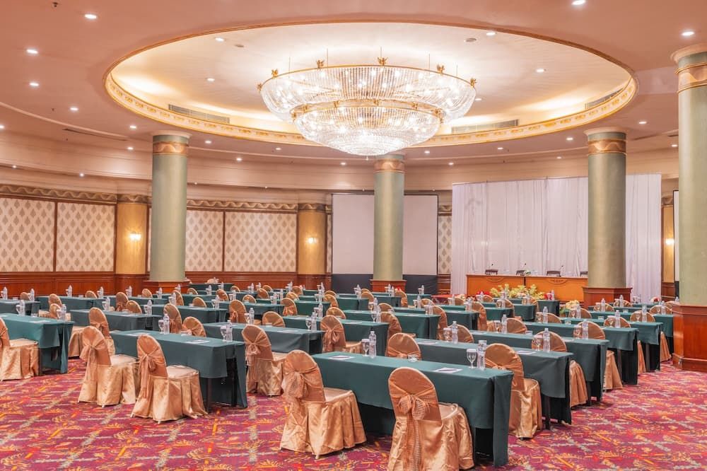 Banquet hall