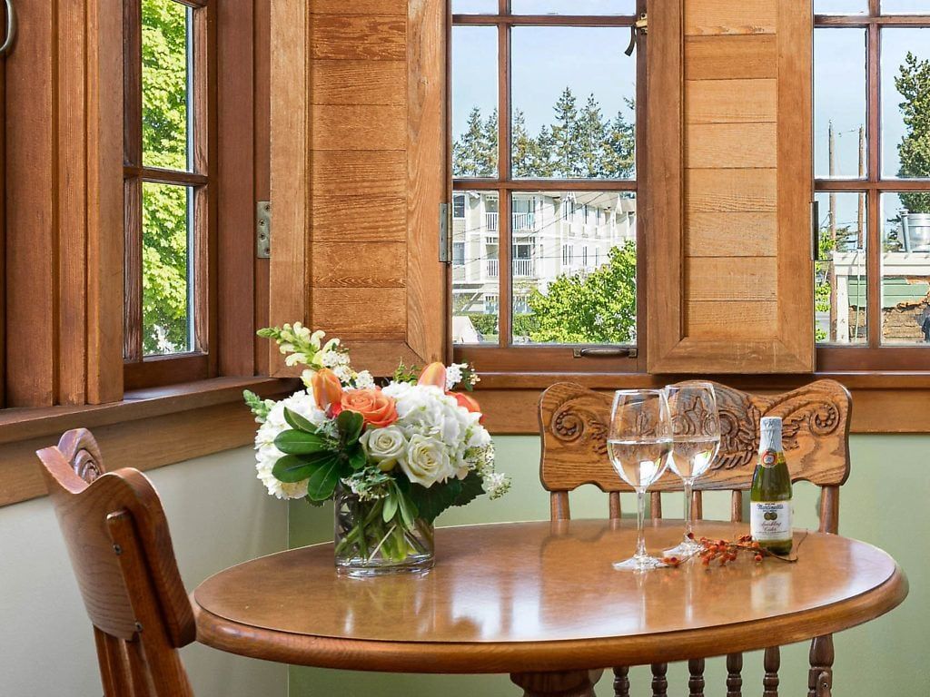 Dining room Photo