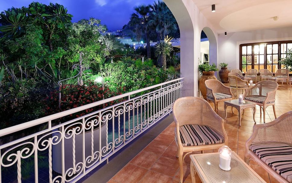 Balcony Photo