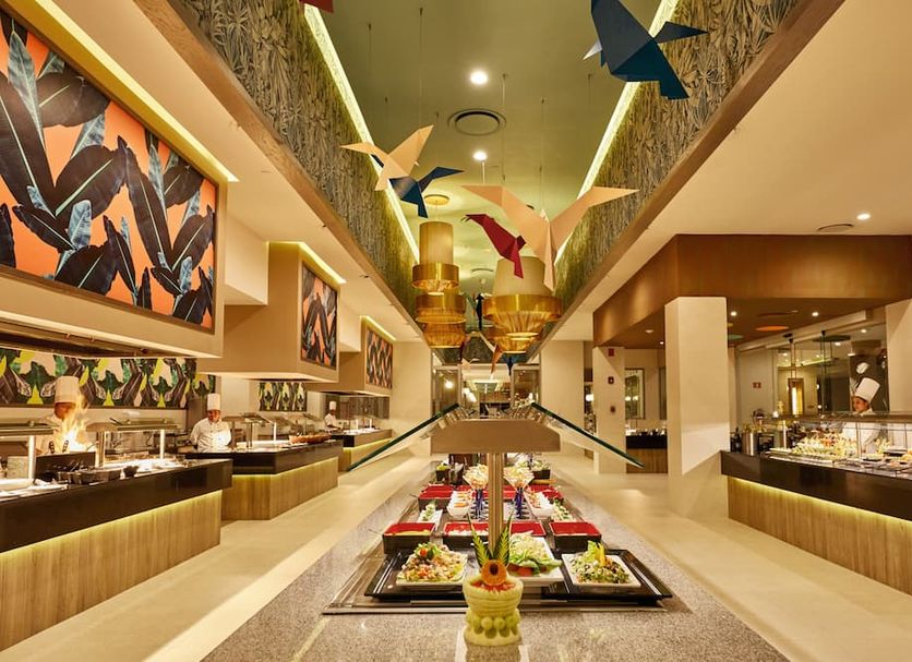 Buffet Photo