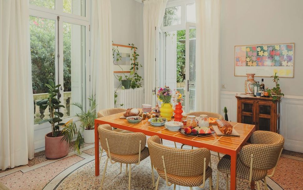 Dining room Photo