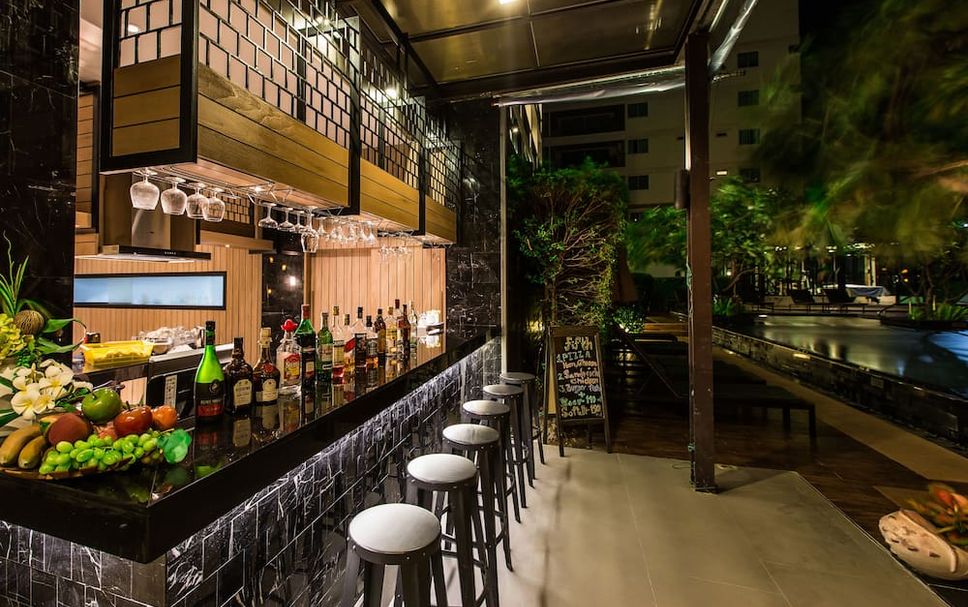 Bar Photo
