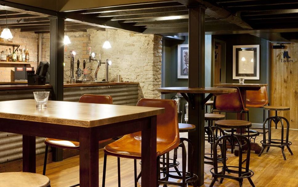 Bar Photo
