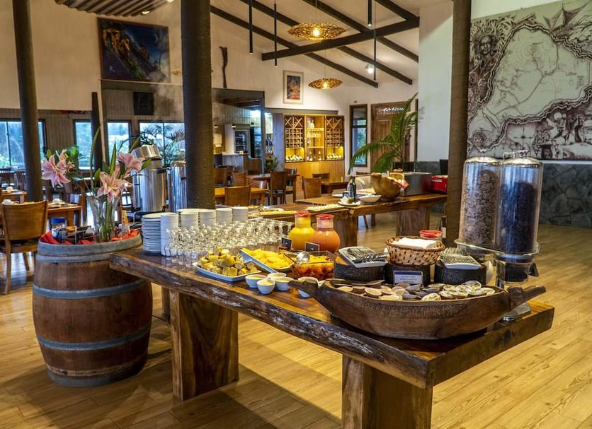Buffet Photo