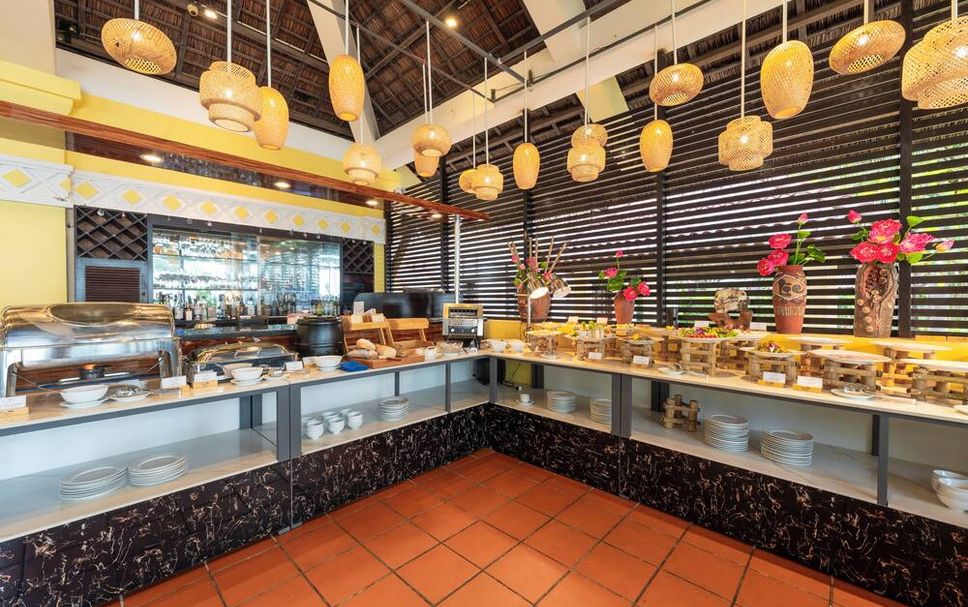 Buffet Photo