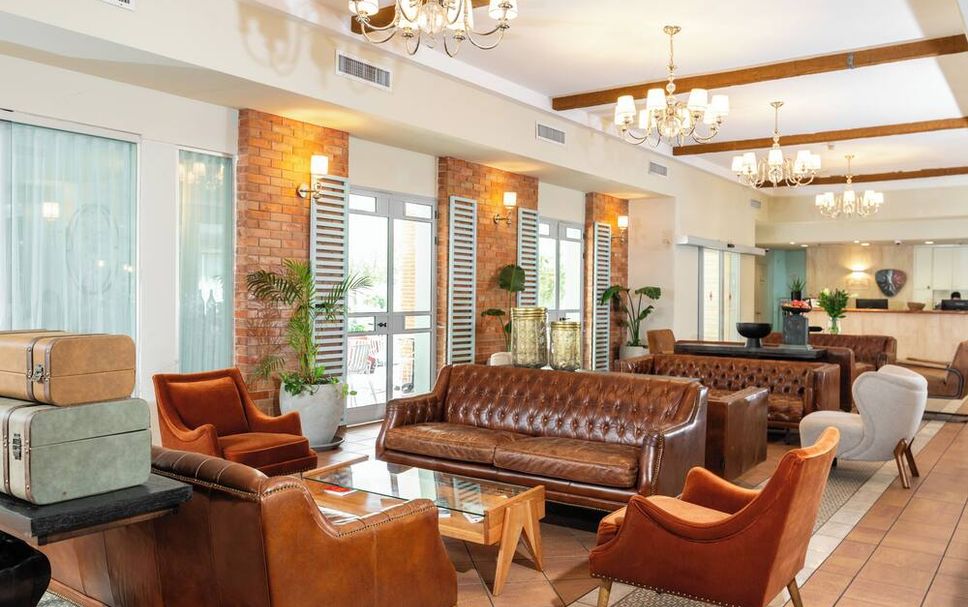 Lounge Photo