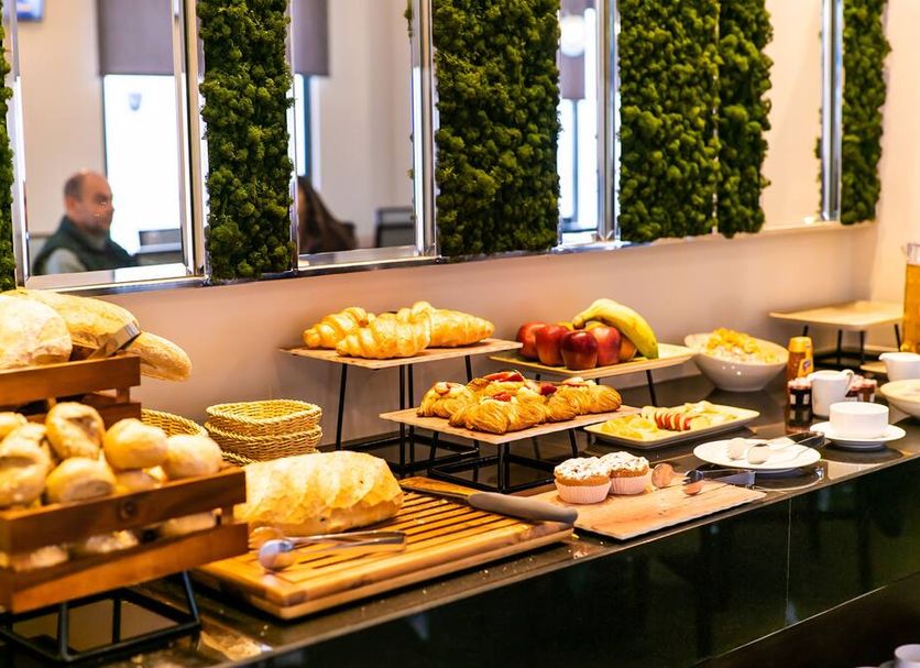 Buffet Photo