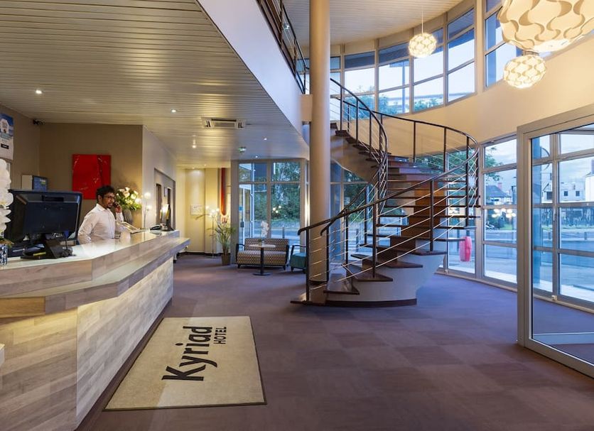 Front desk Photo