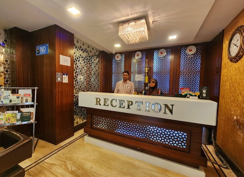 Front desk Photo
