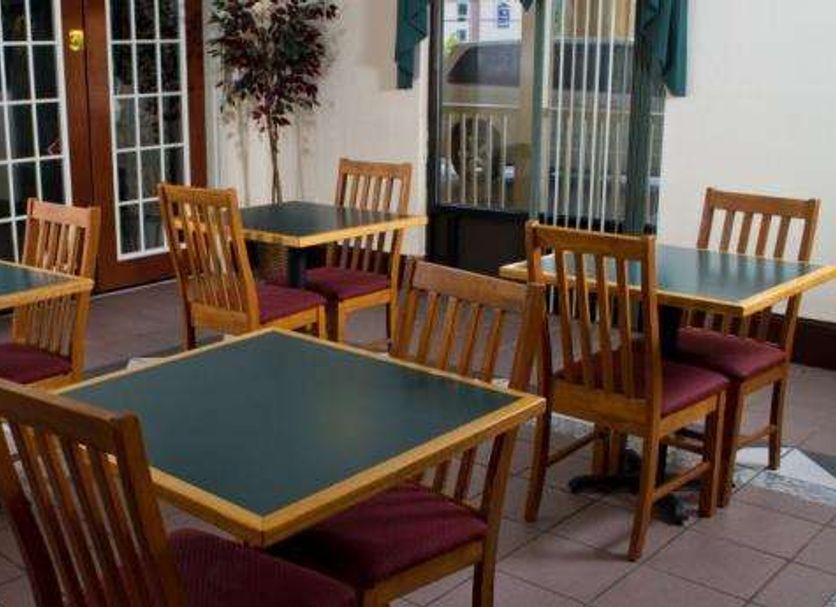 Dining room Photo