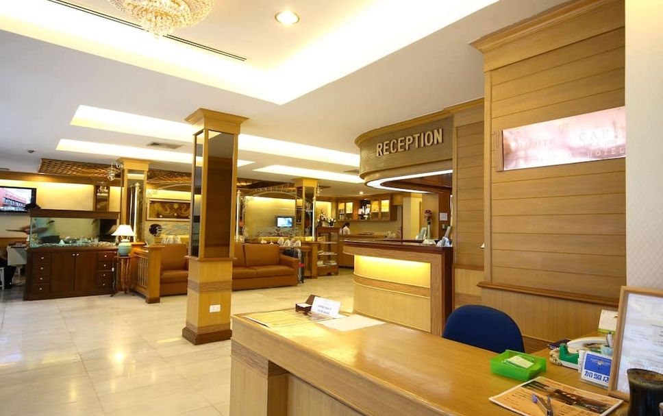 Front desk Photo