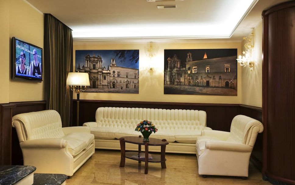 Lounge Photo
