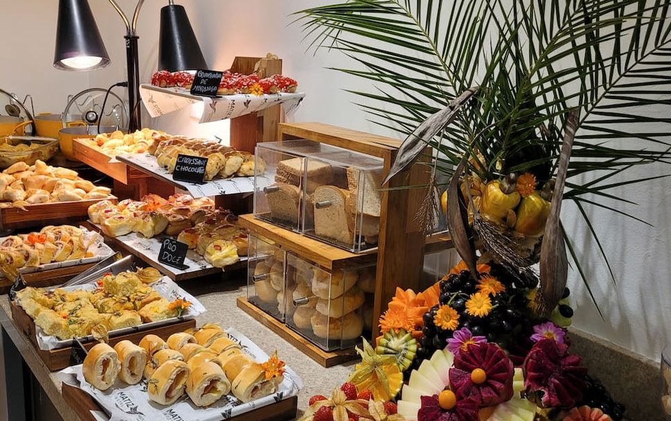 Buffet Photo