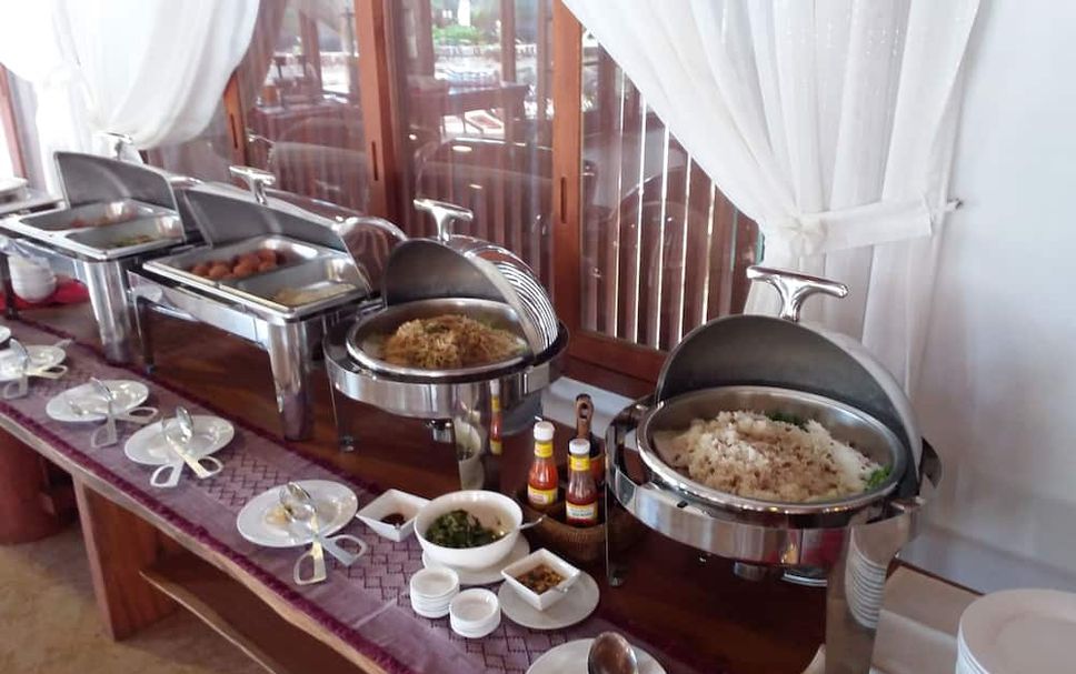 Buffet Photo
