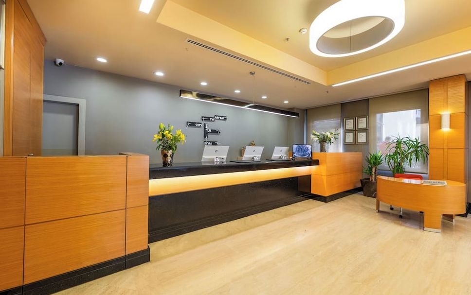 Front desk Photo
