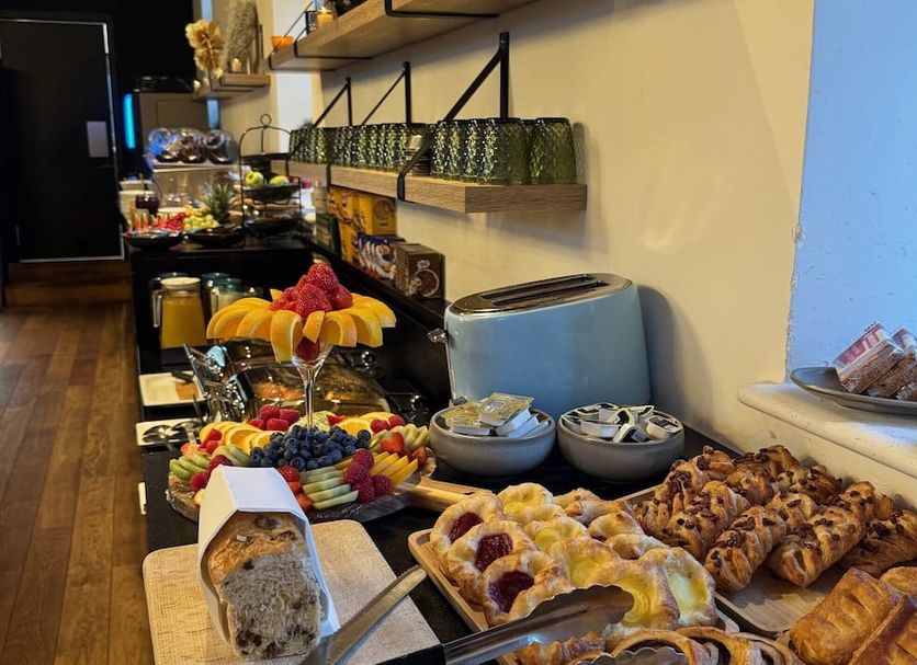 Buffet Photo