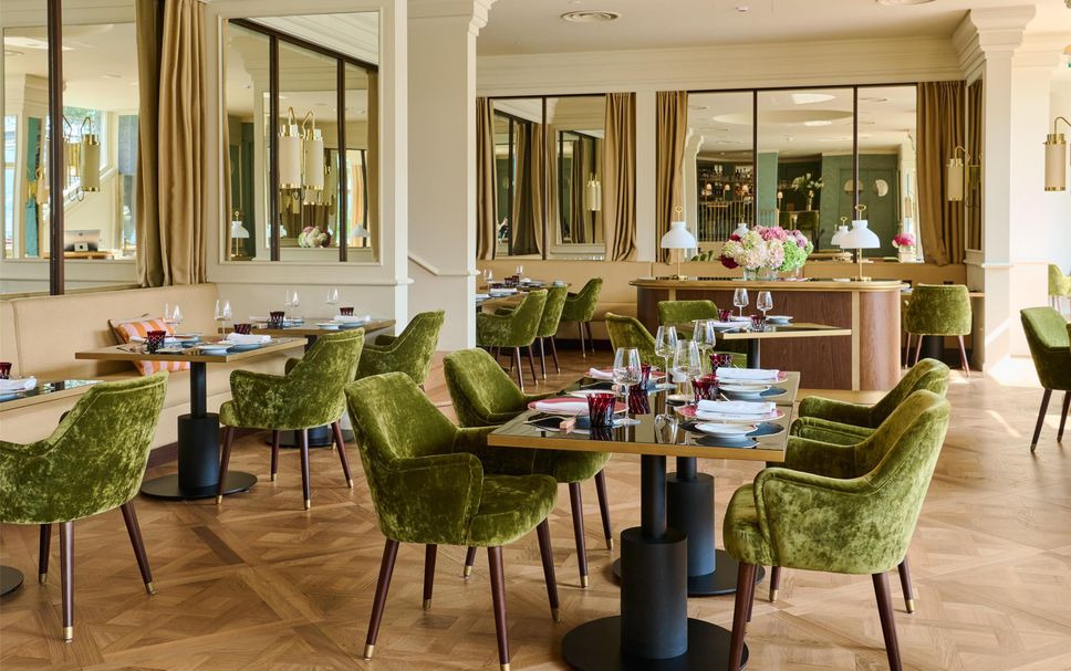 Restaurant Photo