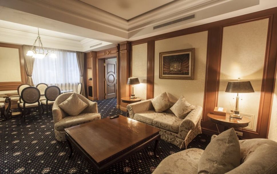 Lounge Photo