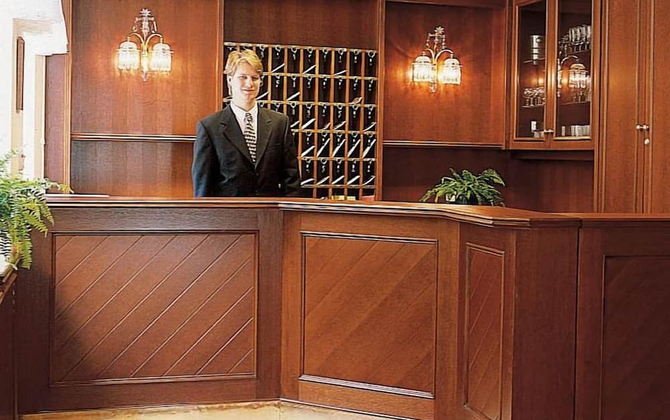 Front desk Photo