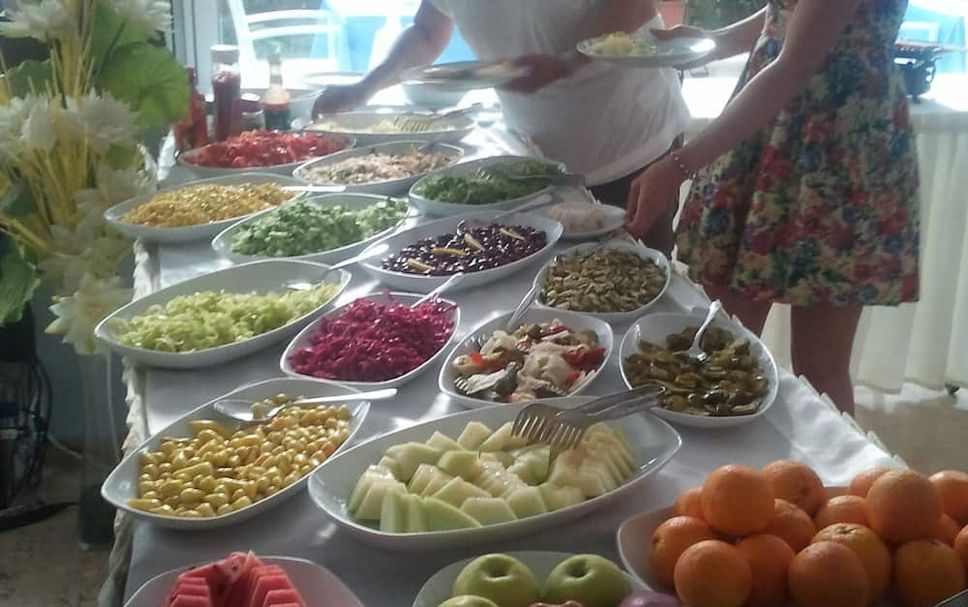 Buffet Photo
