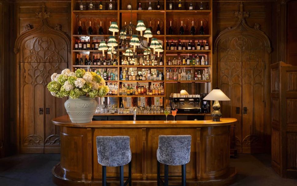 Bar Photo