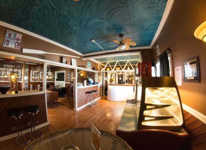 Bar Photo