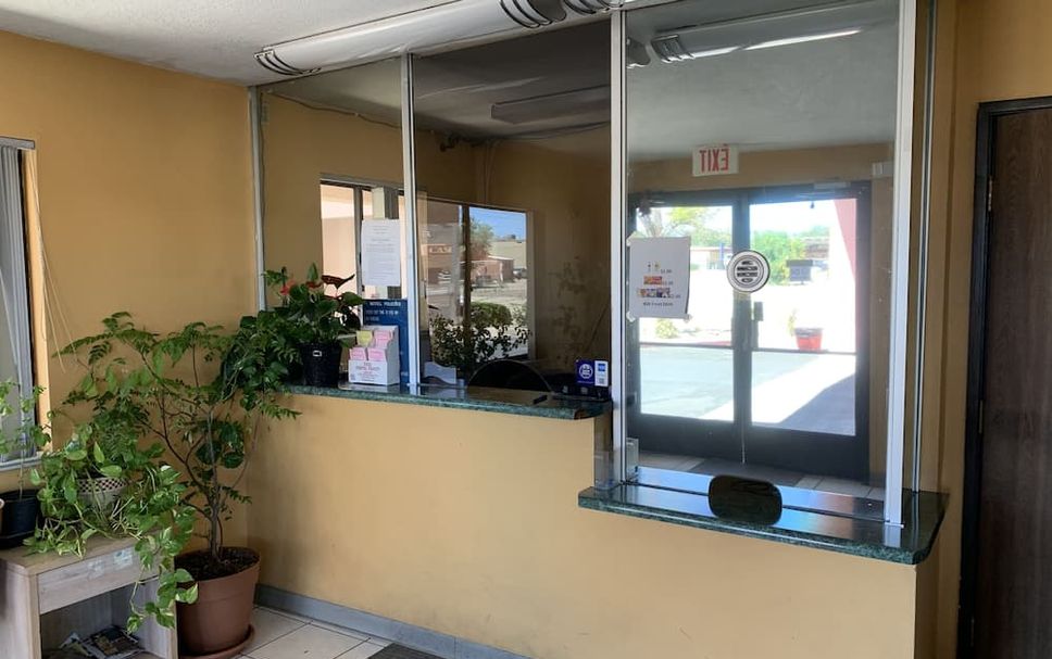 Front desk Photo