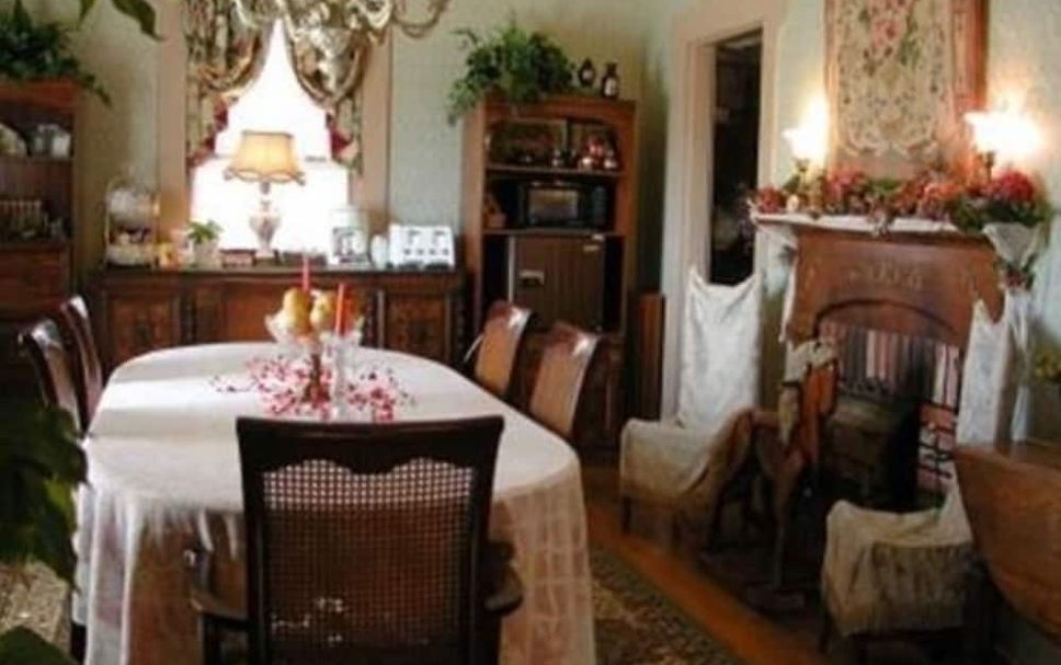 Dining room Photo