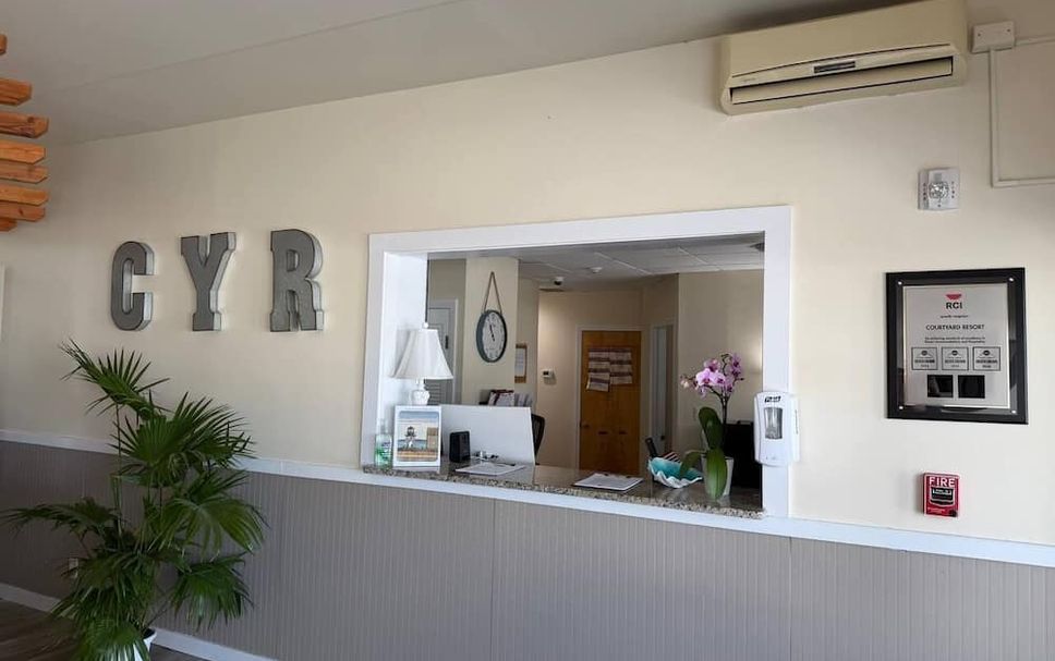 Front desk Photo
