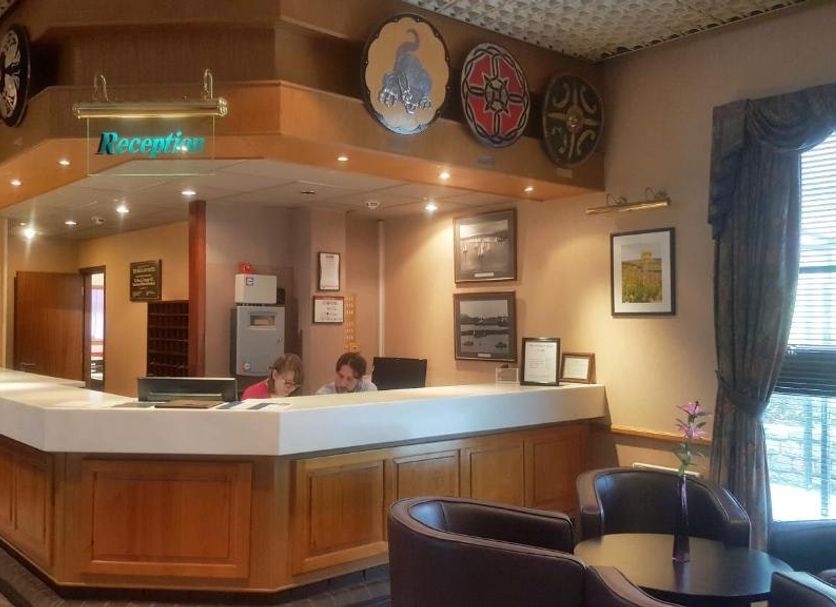 Front desk Photo