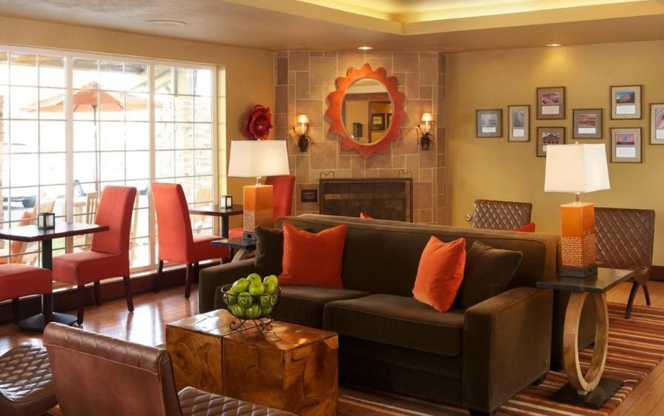 Lounge Photo