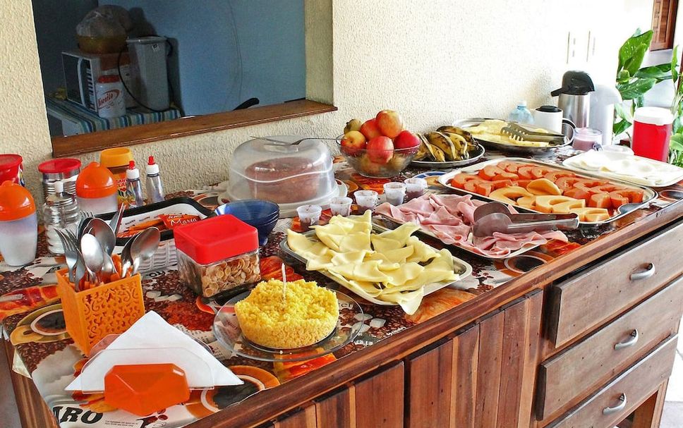 Buffet Photo