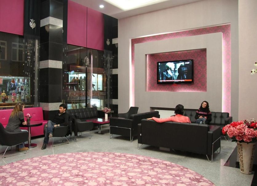 Lounge Photo
