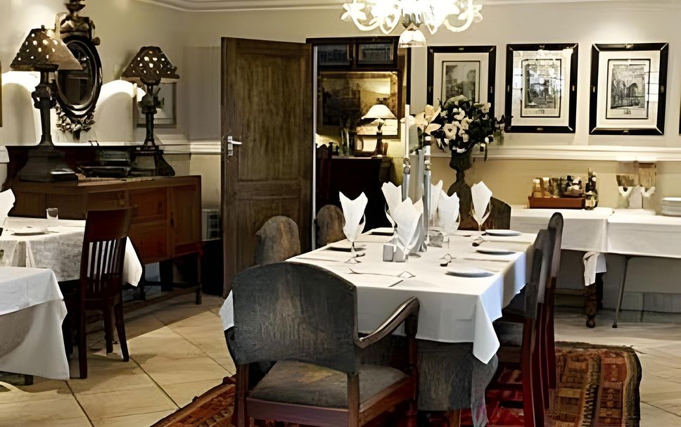 Restaurant Photo