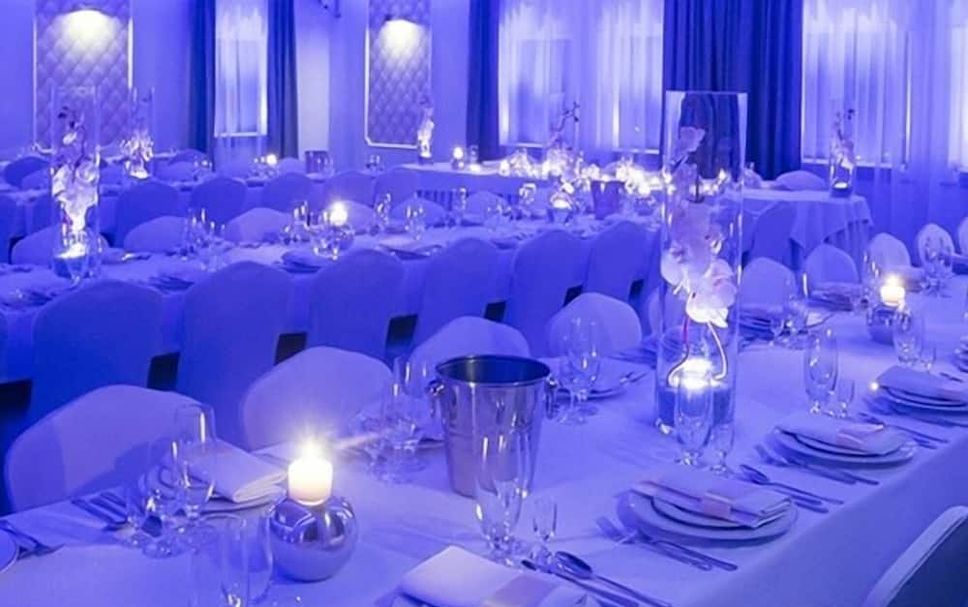 Banquet hall Photo