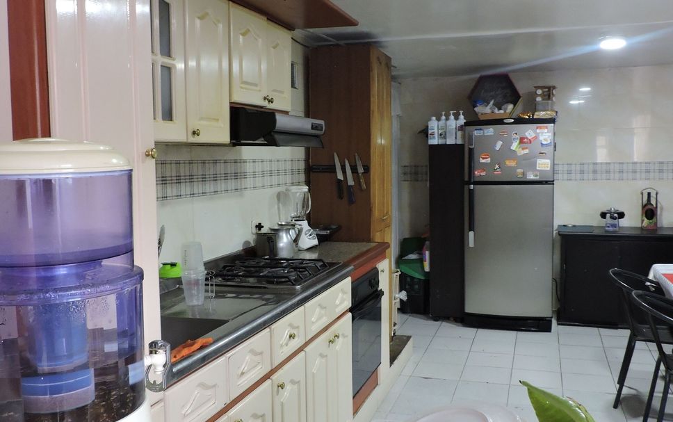 Kitchen Photo