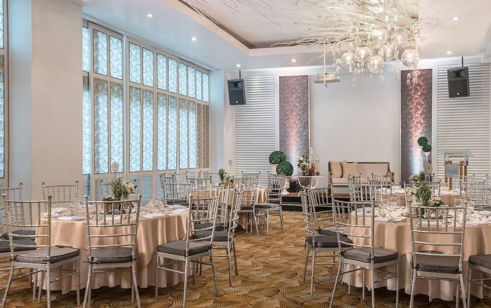 Banquet hall Photo