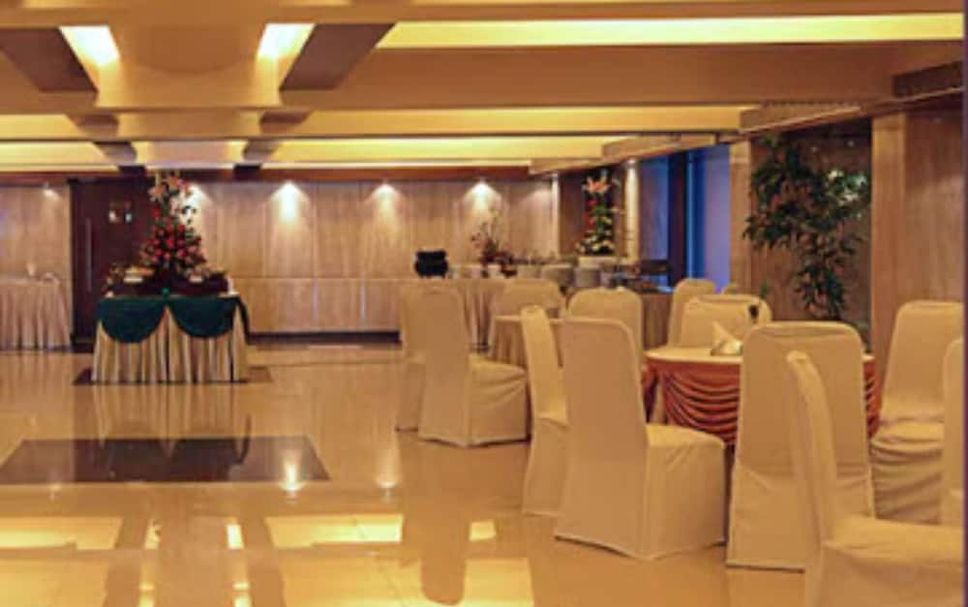 Banquet hall Photo