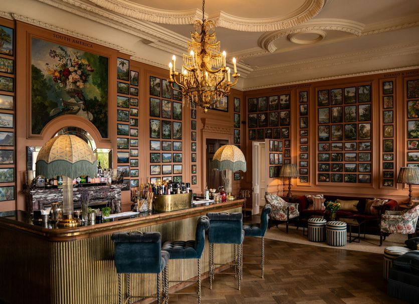 Bar Photo