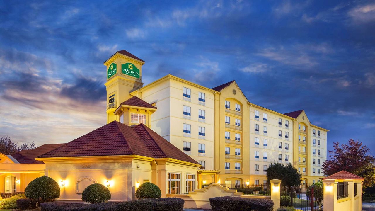 La Quinta Inn & Suites by Wyndham Atlanta Ballpark/Galleria, Atlanta
