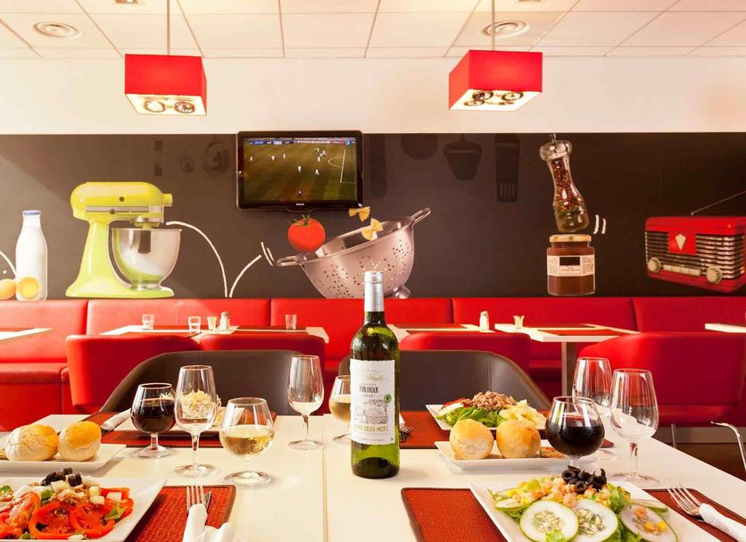 Restaurant Photo